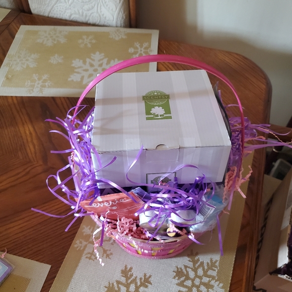 Mother's Day Scentsy Gift Baskets $100 - Picture 3 of 7